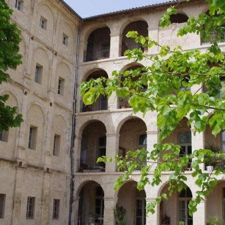 Διαμέρισμα 75 τ.μ. με 2 υπνοδωμάτιο και 1 ιδιωτικό μπάνιο σε Κέντρο Πόλης Αβινιόν Εξωτερικό φωτογραφία
